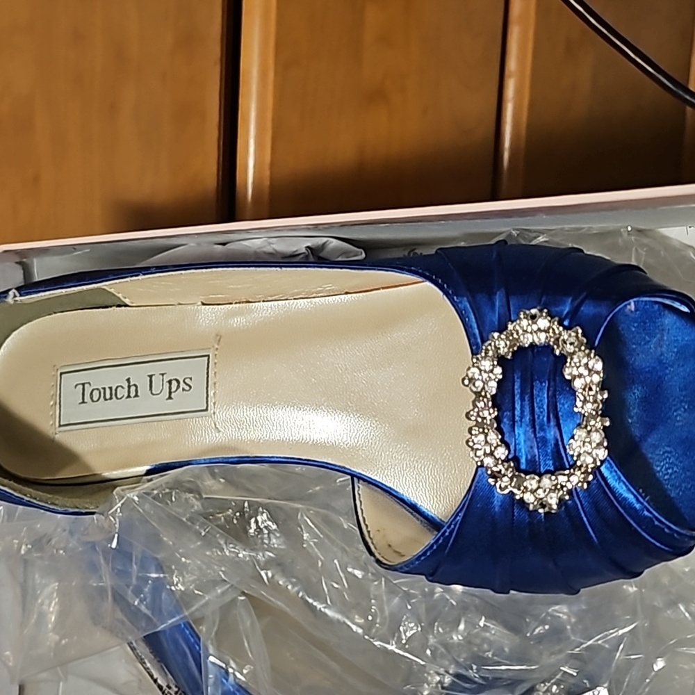 8.5 Royal Blue satin shoes